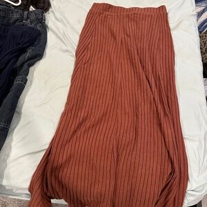 Terra-cotta skirt